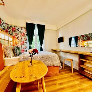 Rest Boutique Notting Hill